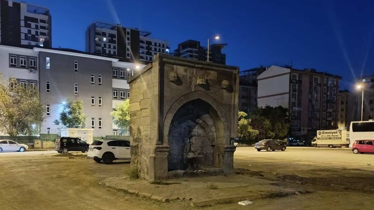 Kayseri'nin ortasında sessiz çöküş! Göz göre göre yok oluyor