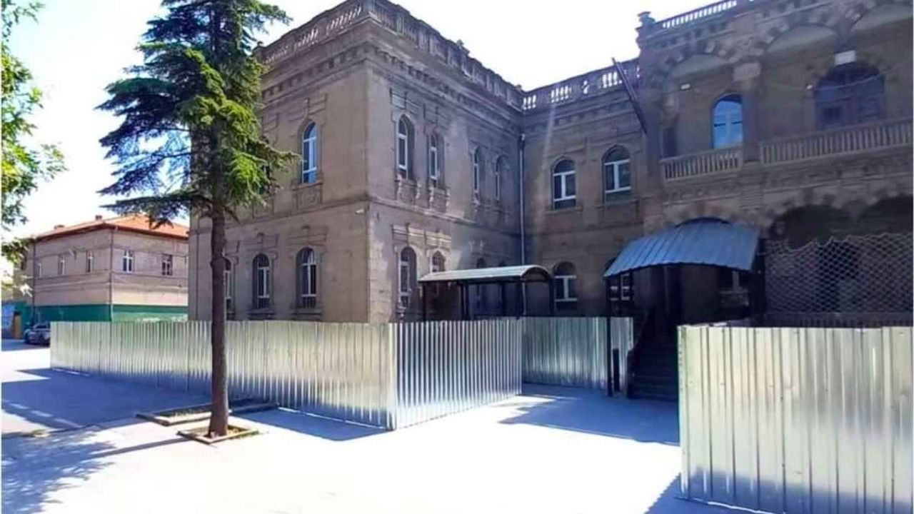 Bir dönem hükümet konağıydı! Tarihi Develi Lisesi’nde dönüşüm devam ediyor