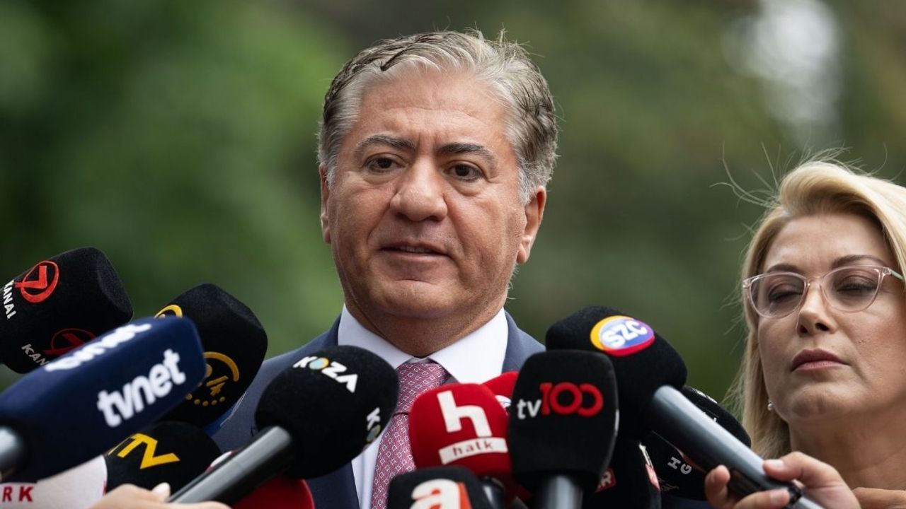 Yeni Parti'nin kuruluş dilekçesi İçişleri Bakanlığına verildi