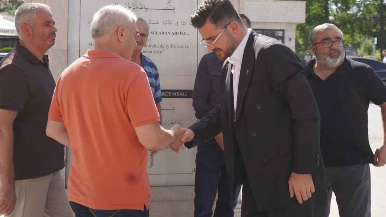 AK Parti Kayseri’de vefa buluşması: Dualarla yâd edildiler