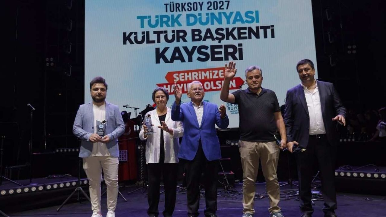 Dadaloğlu Avşar Kültür ve Sanat Şenliği’ne katılan Büyükkılıç: Sizler bizim olmazsa olmazımızsınız