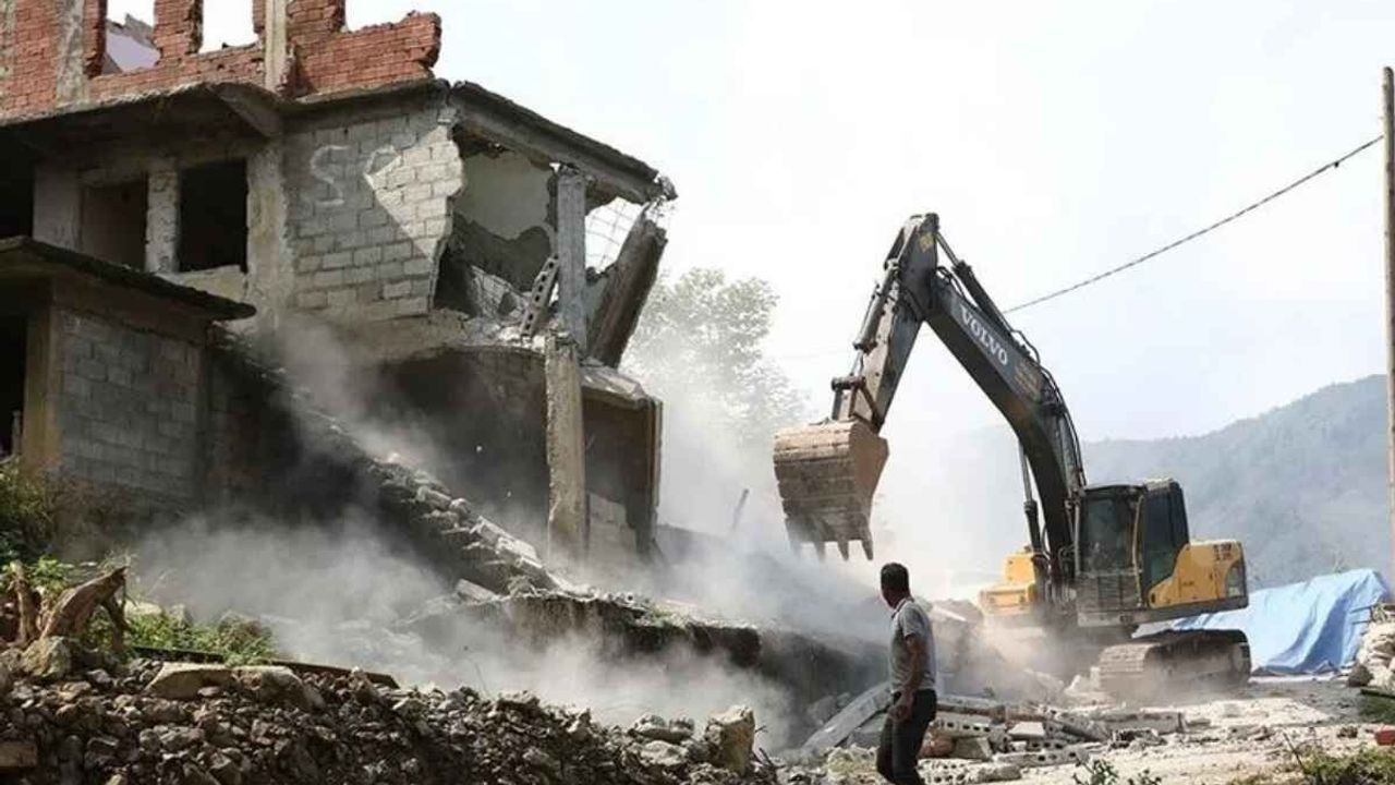 Binaların yıkım yönetmeliği değişti: Yüksek binalar için yeni karar!