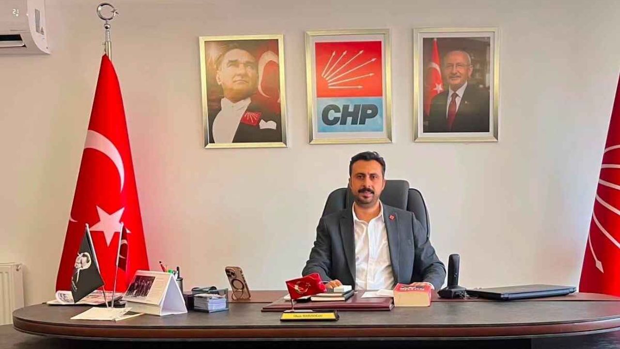 CHP Kayseri’den Ümit Özer’e sert çıkış: Rozet var, istifa yok!