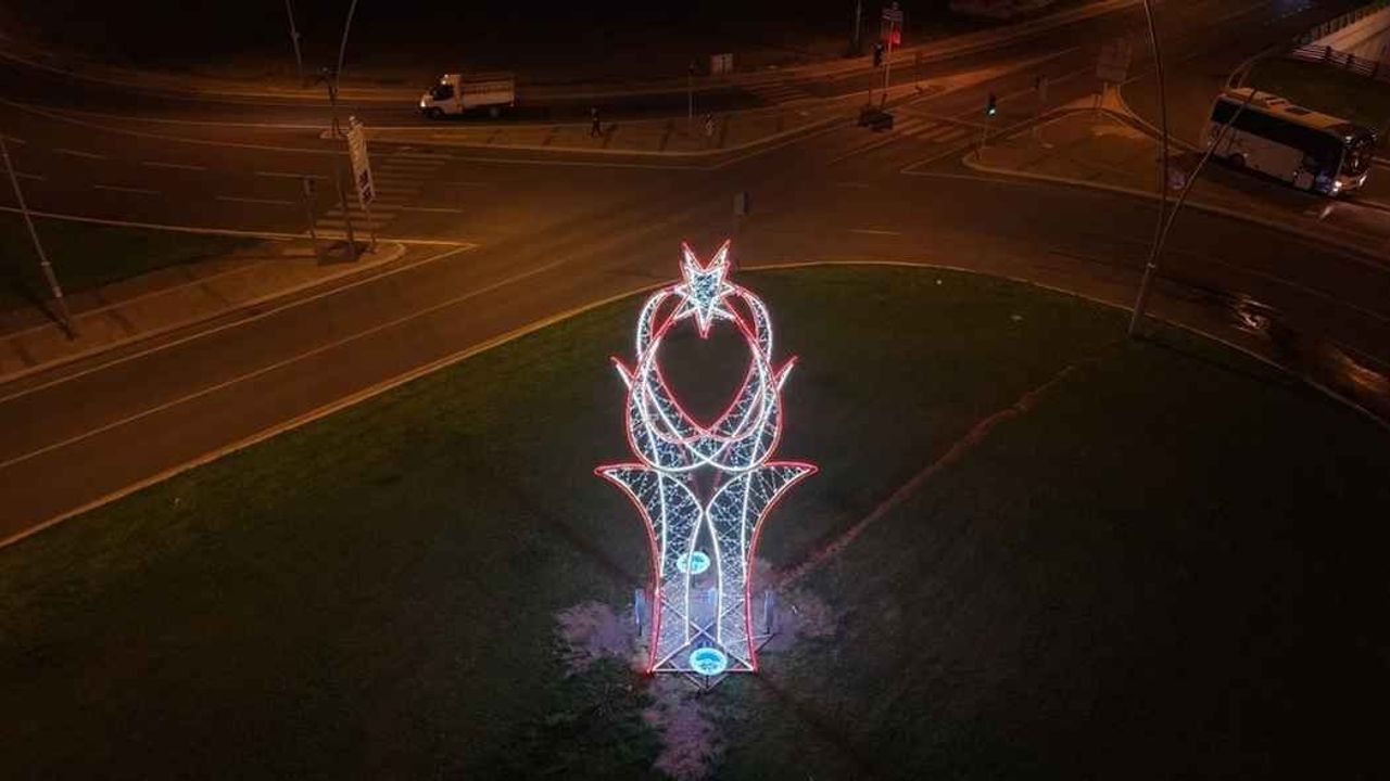 Kayseri Büyükşehir'den şehre estetik dokunuş: Her yer ışıl ışıl