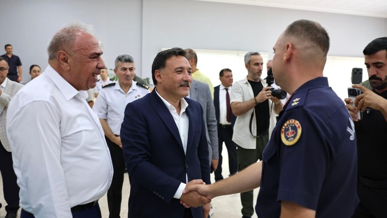 Kayseri’de jandarmanın gurur günü: Yeni rütbelerini taktılar