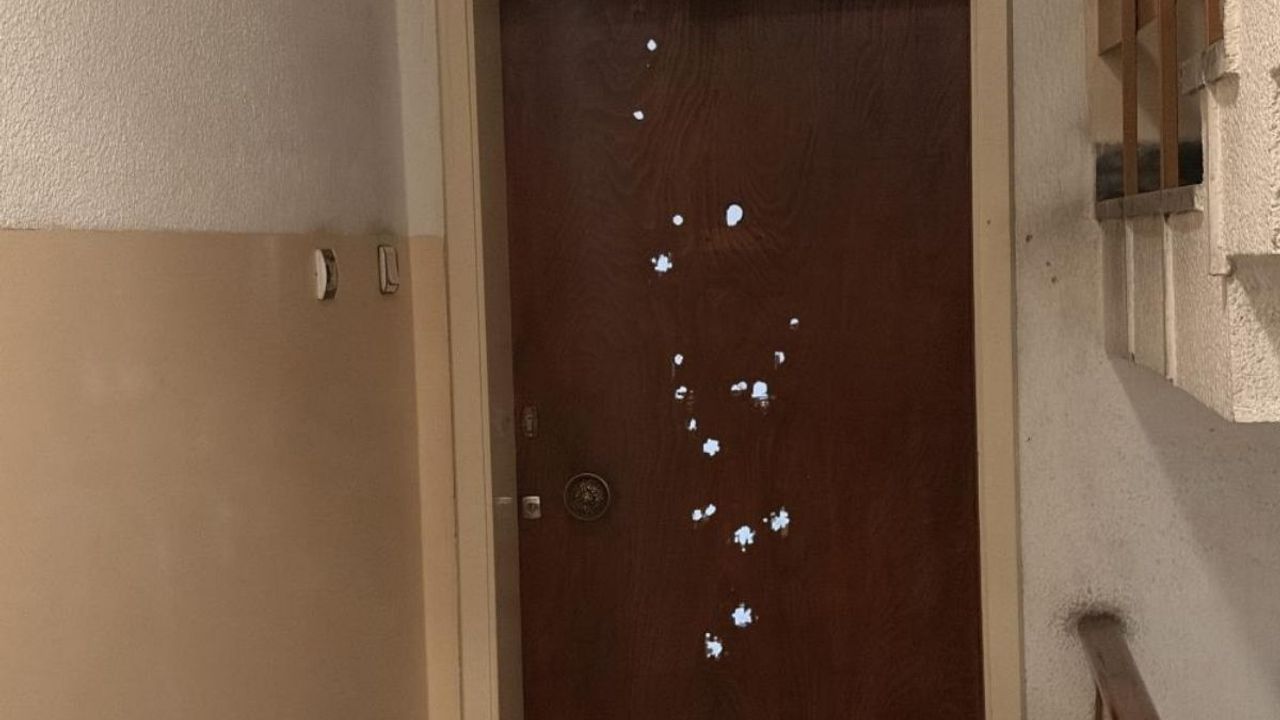 Kayseri'de vakıf binasına silahlı saldırı: Kapıya kurşun yağdırdı