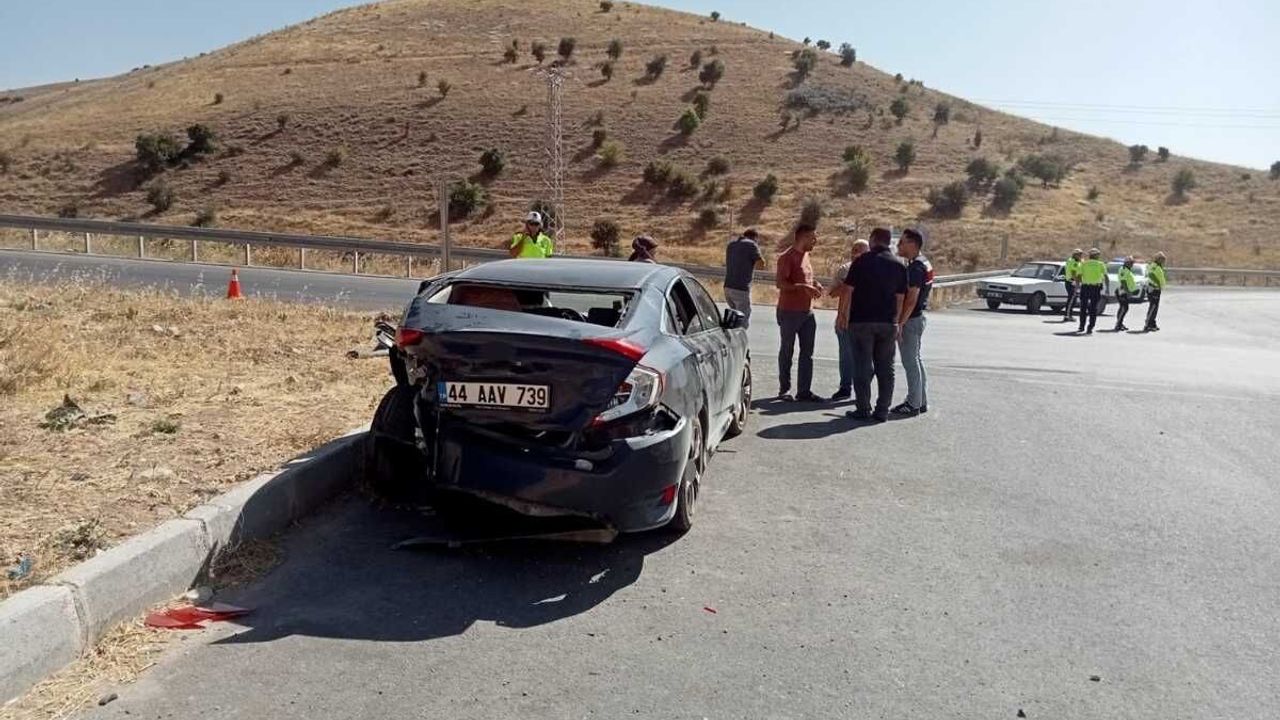 Malatya-Kayseri yolunda trafik kazası: 8 yaralı
