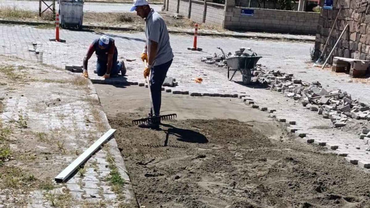 Tomarza’da belediye ekiplerinden seferberlik: Eş zamanlı çalışma başladı!