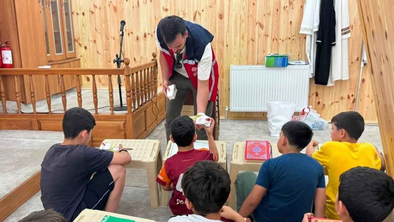 Kayseri Vakıflar Bölge Müdürlüğü'nden yaz Kur'an kursu öğrencilerine sürpriz