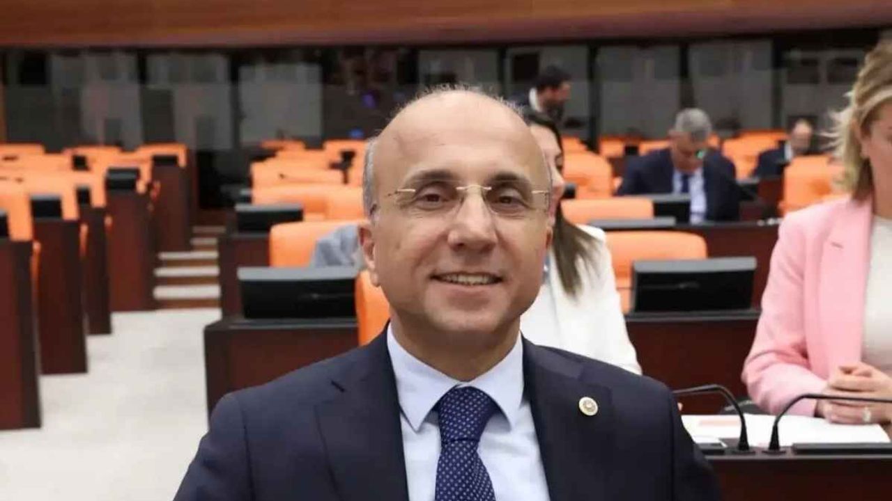 Aşkın Genç Çerçeve Yasa kararını açıkladı: RET oyu kullandım