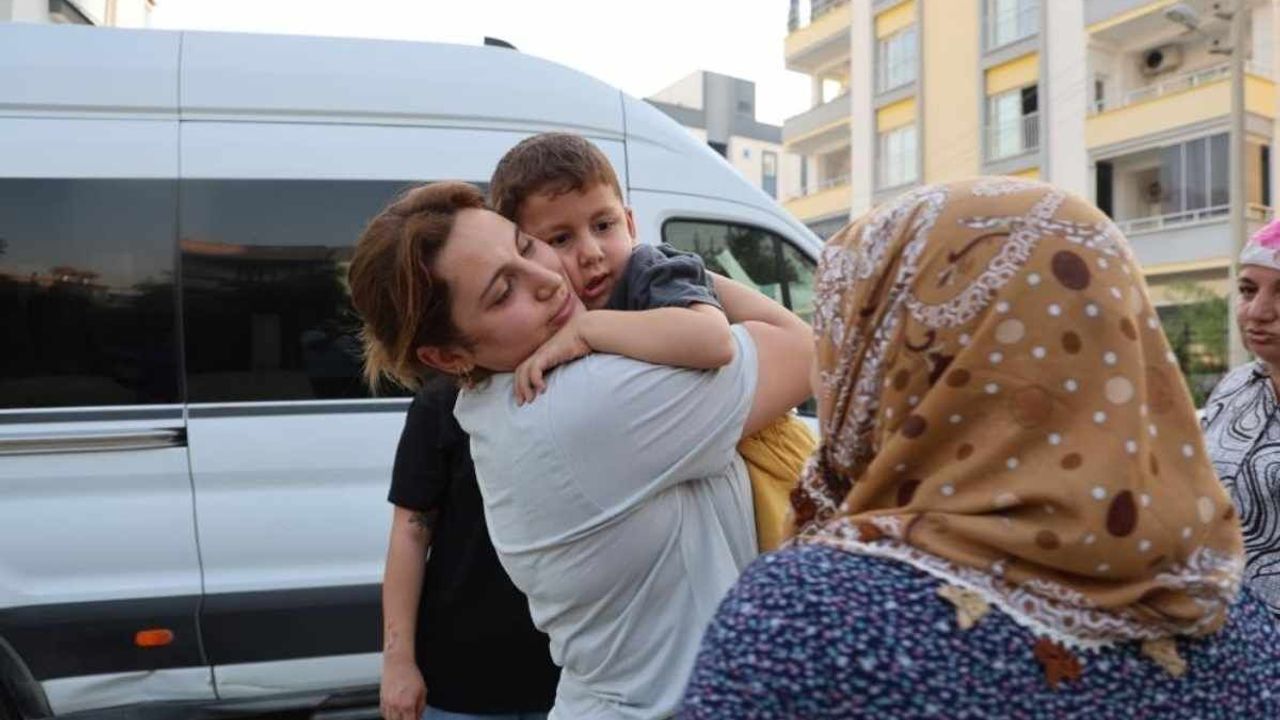 Feribot faciasından kurtulan Adanalı gençler dehşet anlarını anlattı