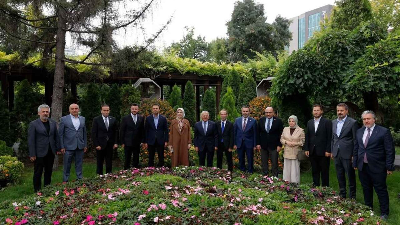 Büyükkılıç, AK Parti heyetini ağırladı: Türkiye Yüzyılı vurgusu!
