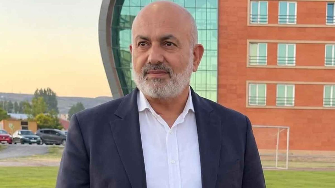 Kayserispor Başkanı Ali Çamlı: Hakemler hakkında yaptığım açıklamaların arkasındayım