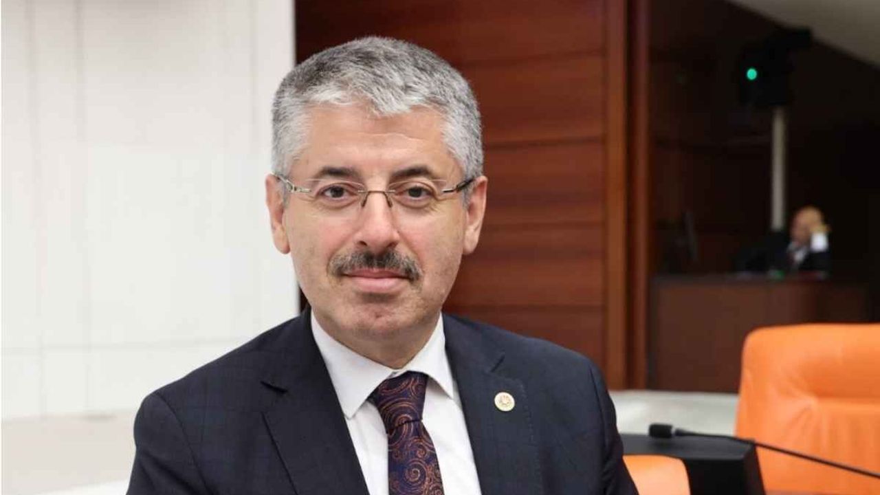 Çopuroğlu’ndan YENİ Parti’ye: Laf üretenlerin sığ siyasetine en güzel cevap!