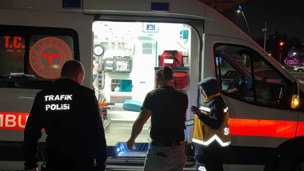 Kayseri'de dur ihtarına uymayan alkollü sürücü kaza yapmış halde bulundu: 2 yaralı