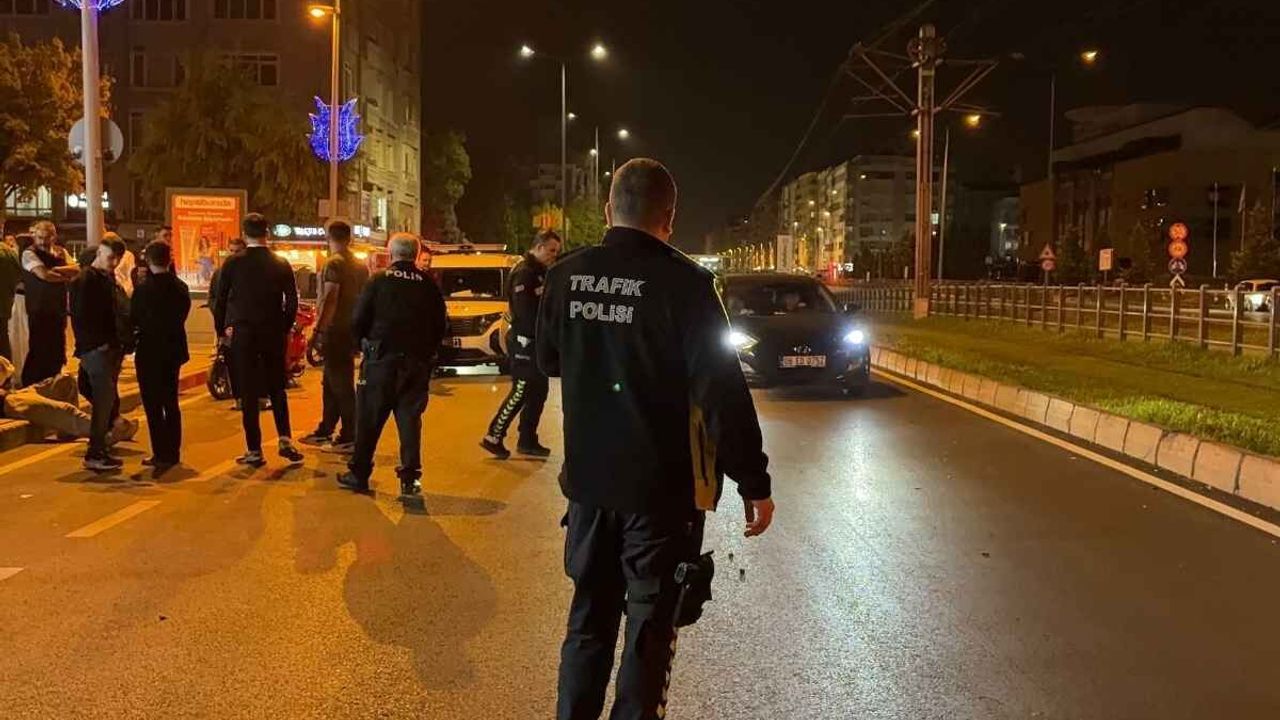 Kayseri'de motosiklet karşıya geçmeye çalışan çocuğa çarptı: 2'si ağır 3 yaralı