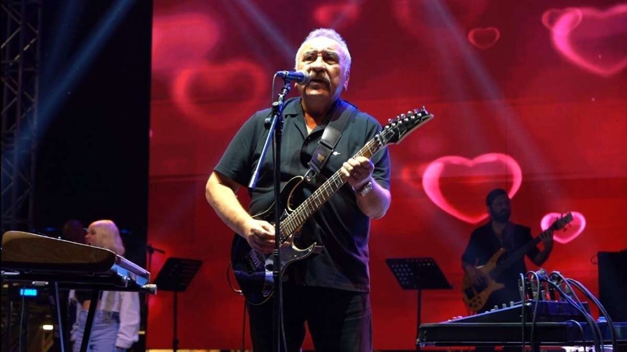 Kayseri’de müzik fırtınası! Ümit Besen ve Pamela sahneyi salladı