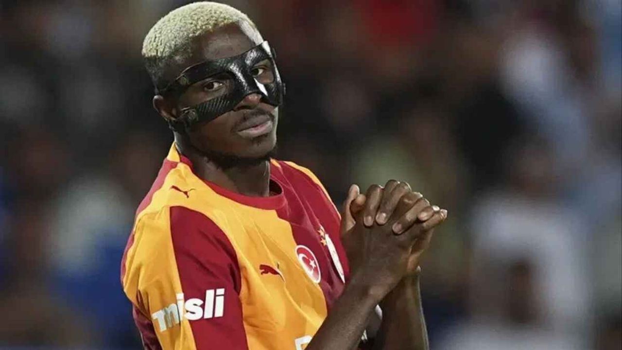 Victor Osimhen’in sahalara dönüş tarihi belli oldu