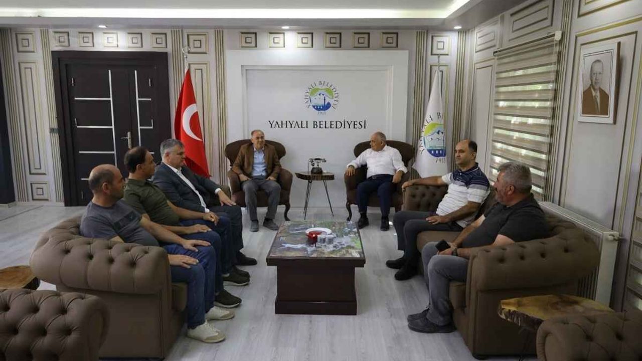 Kayseri’de toplantı: Ulaşım, yol ve altyapı konuşuldu!