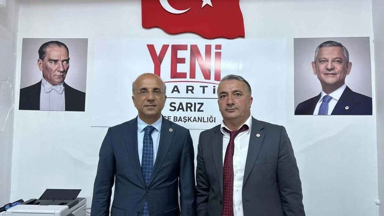 Yeni Parti Sarız’da yeni başkanını seçti: İlk mesaj Aşkın Genç’ten geldi