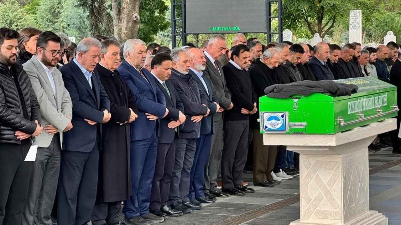 Abdullah Gül’ün amcası Mustafa Gül son yolculuğuna uğurlandı