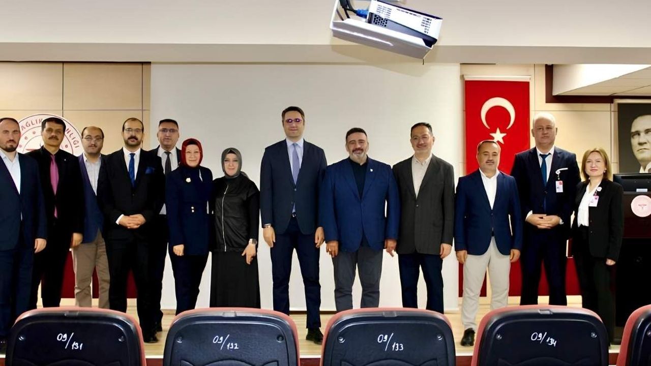 Kayseri Devlet Hastanesi’nde bu kez sağlık değil evlilik konuşuldu