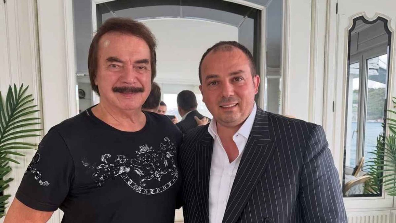 Orhan Gencebay Alaaddin Çağlıköse'yi misafir etti