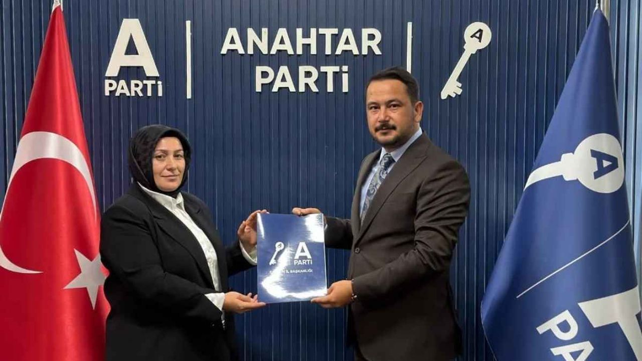 Anahtar Parti Develi İlçe Başkanı Medine Göbül oldu