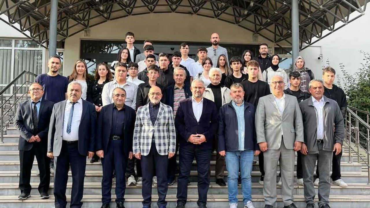 Cıngı'dan meslek liseleri açıklaması: Hak ettiği yere taşıyacağız