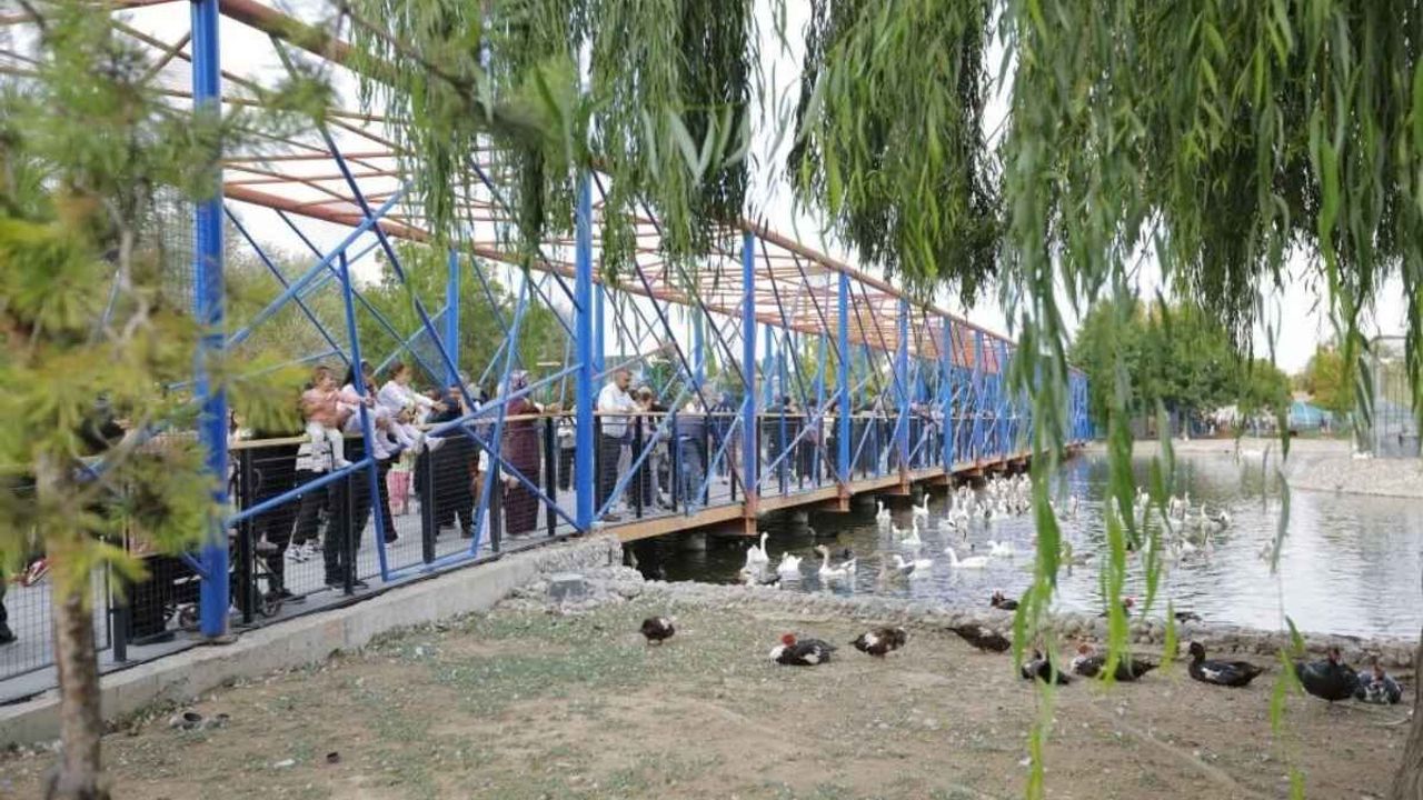 Kayseri’de ücretsiz Hayvanat Bahçesi’ne ziyaretçi akını