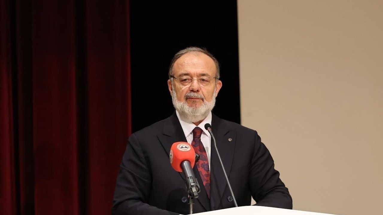 Mehmet Görmez, Erciyes Üniversitesi’nde konferans verdi