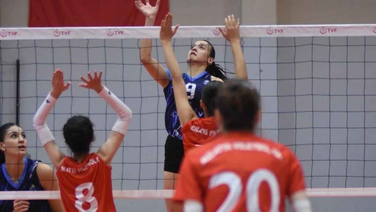 Kayseri Atletikspor Malatya Voleybol'a şans vermedi: 3-0
