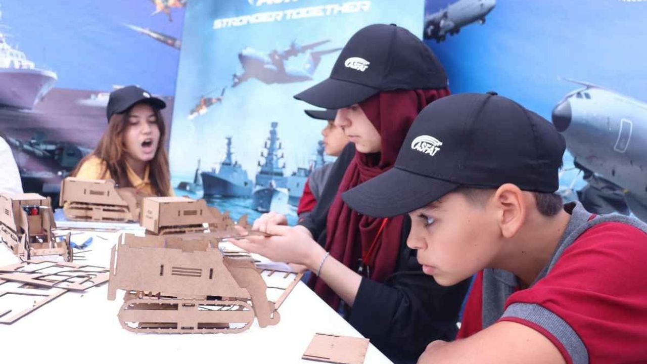 Kayseri BİLİMFEST’te çocuklar KAAN ve MEMATT maketleri yaptı