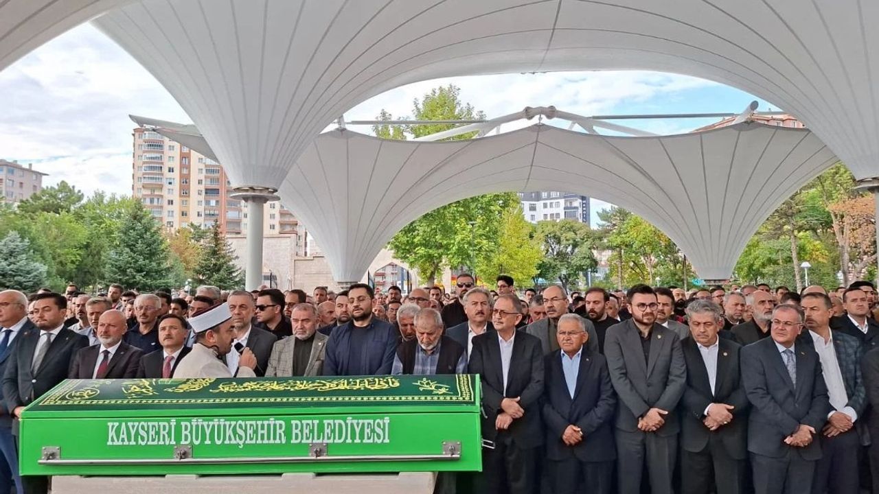 İYC Başkanı Oğuz Memiş son yolculuğuna uğurlandı