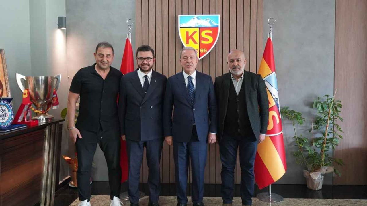 Hüseyin Okandan ve Hulusi Akar'dan Kayserispor ziyareti