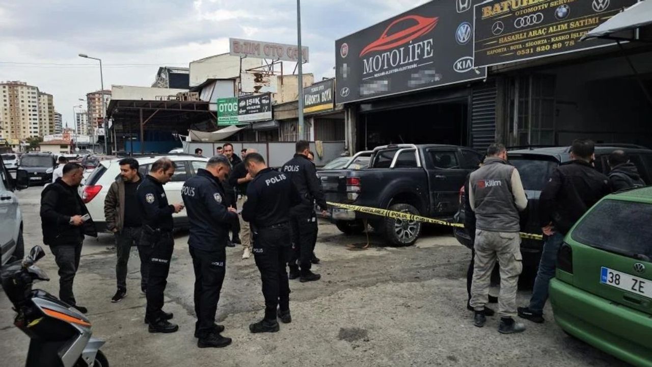 Kayseri'de oto tamircisini bastılar! Karşı dükkânın sahibi de vuruldu: 3 yaralı