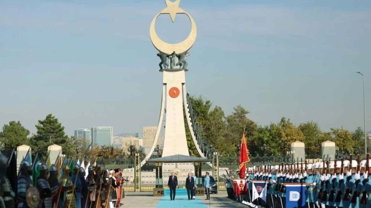 Türkiye’de diplomasi trafiği hızlanıyor! 7 ülke aynı masada buluşacak