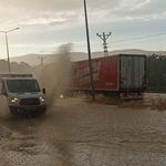 Malatya-Kayseri yolunda sağanak engeli! Sürücüler zor anlar yaşadı