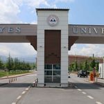 Erciyes Üniversitesi’nde dekanlık koltuğuna yeniden oturdu: Doç. Dr. Emre Toprak kimdir?