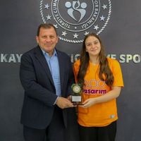 Spor
