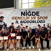 Spor
