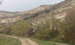 Kayseri yolunda feci kaza! Tır 70 metreden yuvarlandı