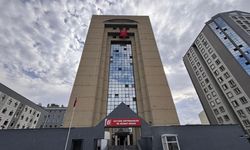 Kayseri'nin göbeğinde boşaltılan binaya bakın ne yapılacak?