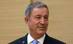Hulusi Akardan Leman Dergisine sert tepki: Cami duvarına pislemekten vazgeçin!