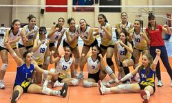 Kayseri Cimnastik SK Diyarbakır Voleybolcular’ı set vermeden mağlup etti