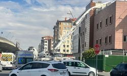 Kayseri Devlet Hastanesi'nde skandal: Çatı tamiratı sırasında yoğun bakım hastasının üzerine beton düştü!