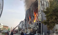 Parfüm deposunda çıkan yangın: 6 ölü, 5 yaralı