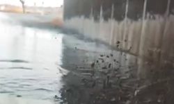 Kocasinan'da al geçit sular altında kaldı: 'Maşallah Kayseri'ye deniz gelmiş'