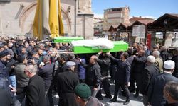 Eşi tarafından öldürülen 3 çocuk annesi kadın son yolculuğuna uğurlandı