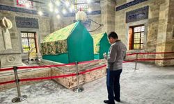 Başkan Selahattin Metin Ramazan Bayramı’nda İstanbul’daki tarihi ve manevi mekânları ziyaret etti